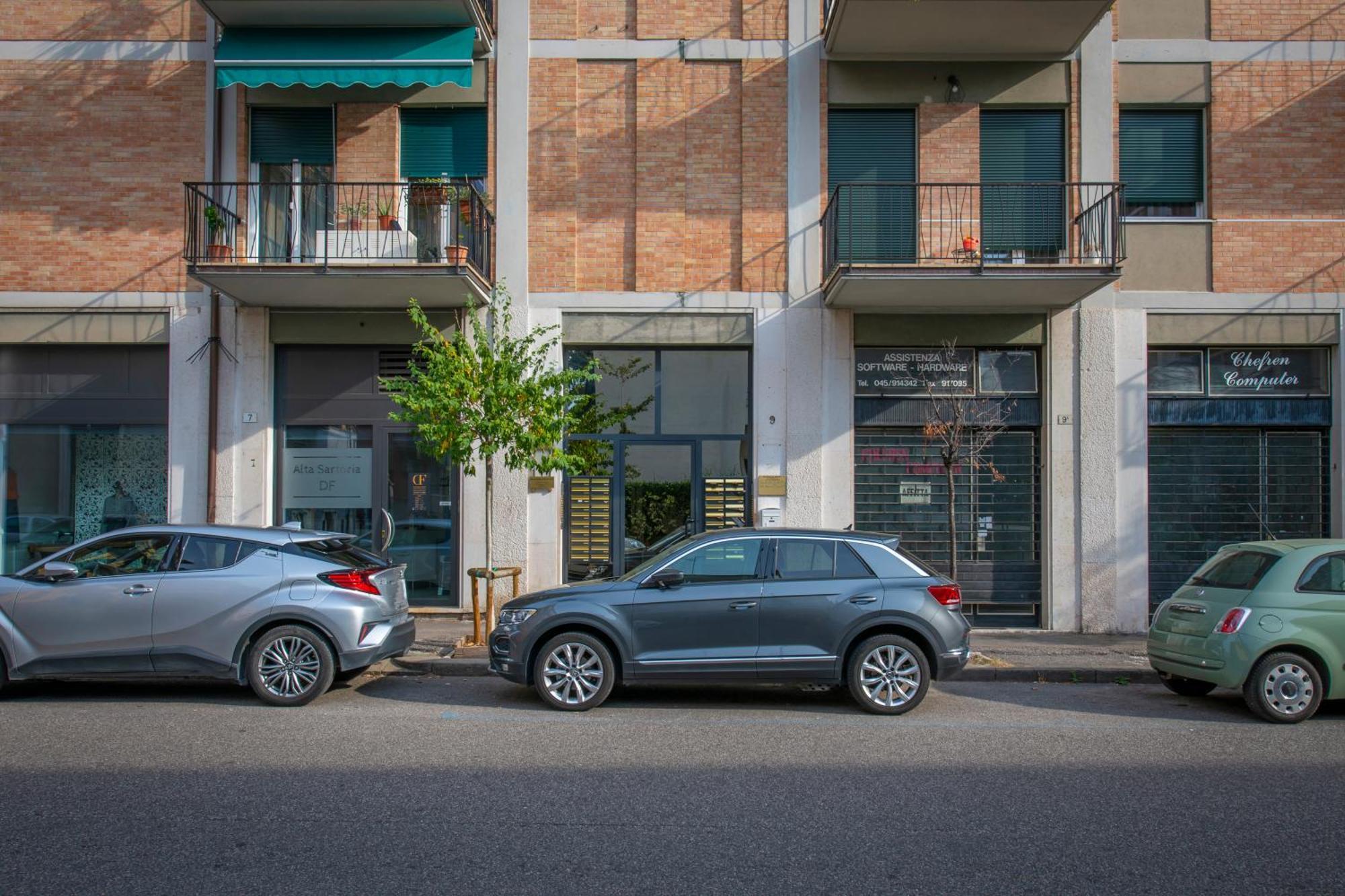 Borgo Trento Home, Incantevole Appartamento เวโรนา ภายนอก รูปภาพ